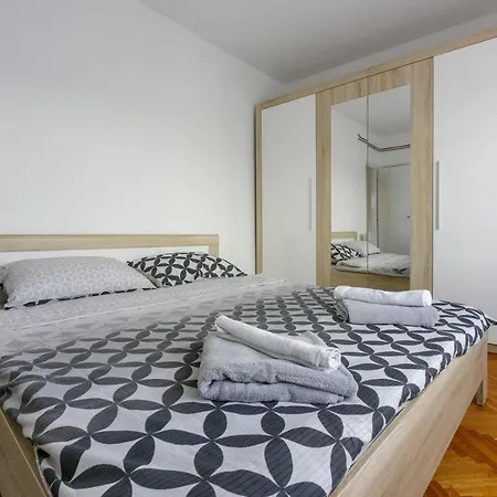 Apartments Niktus * Crikvenica